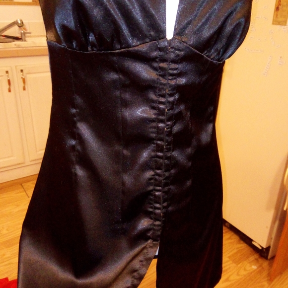 Guess Jeans - Picture 2 of 6